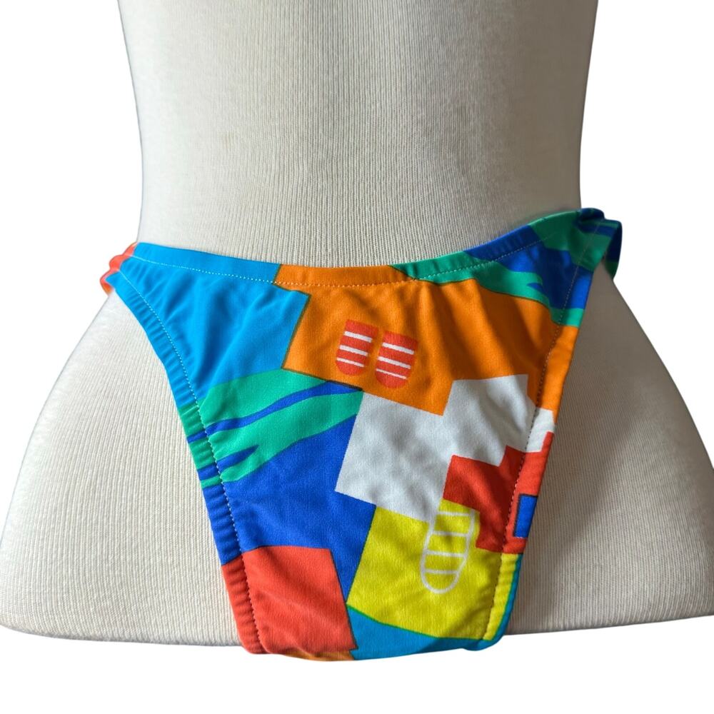 Vintage 80s/90s Blue Orange Pattern Bikini Bottom Expozay
Women’s Size 10